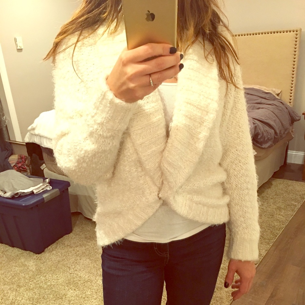 Bebe sweater